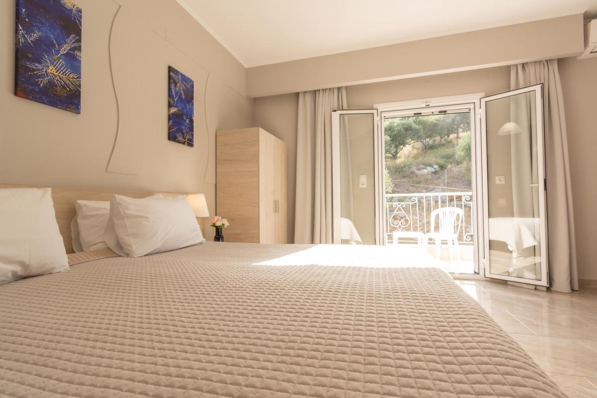 Corfu Aquamarine Aparthotel Notos Exterior photo