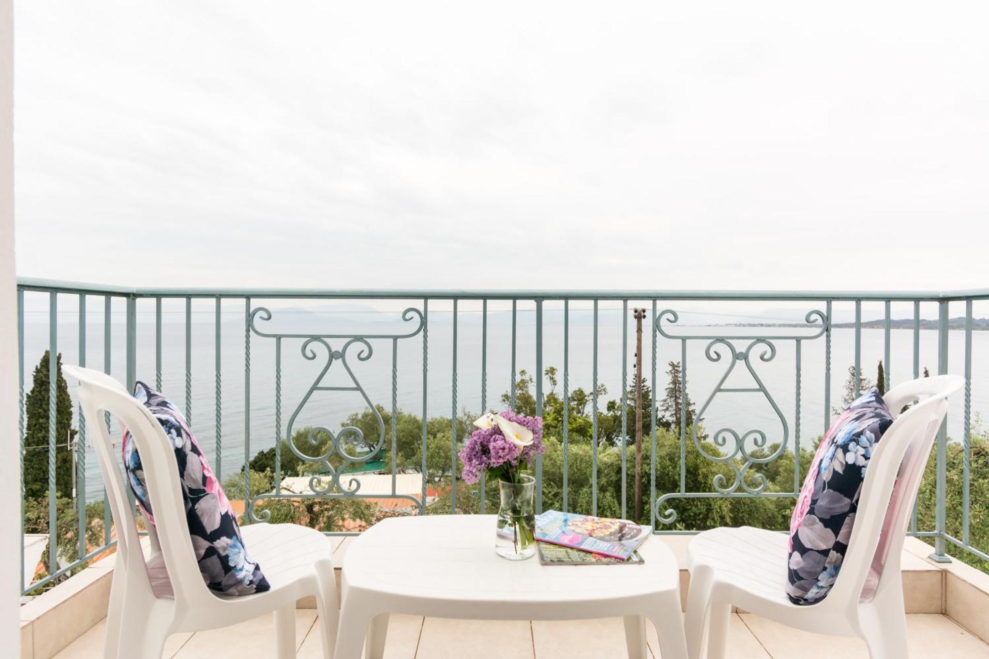 Corfu Aquamarine Aparthotel Notos Room photo