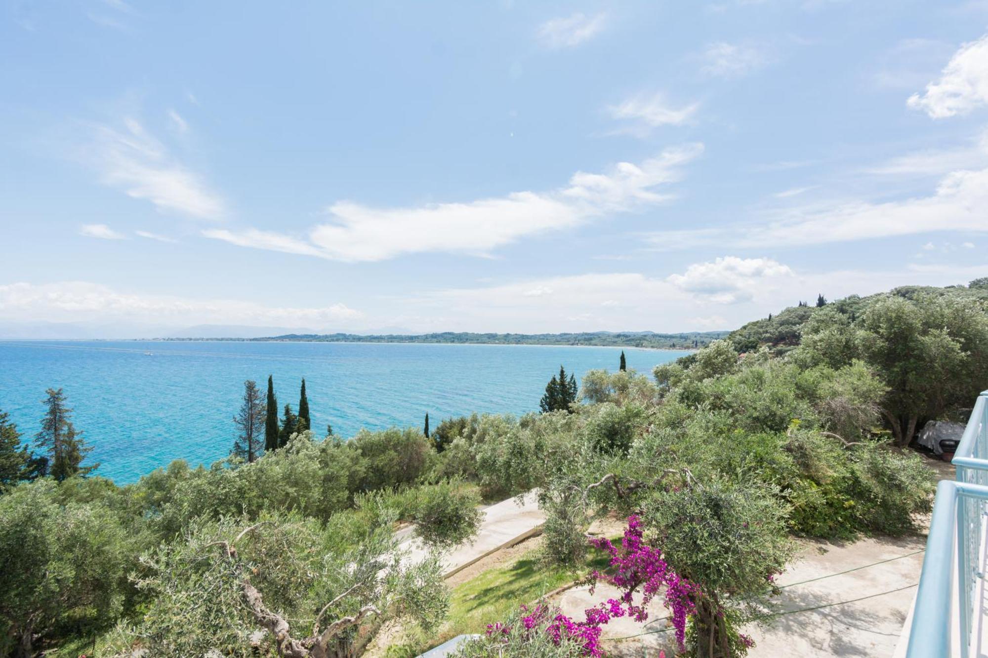 Corfu Aquamarine Aparthotel Notos Room photo